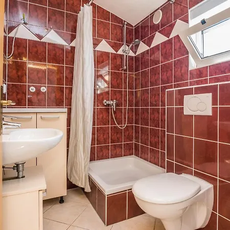 Hrskanovic Apartment Vir